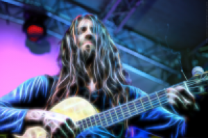 Эстас Тонне на концерте