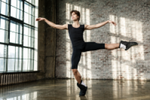 Артем Овчаренко