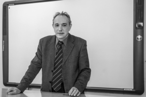 Преподаватель физики