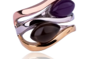 Кольцо. 3 золота и 2 камня