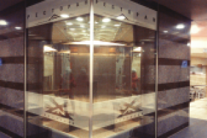 Дизайн лифта ТРК ПИРАМИДА