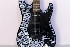 Роспись гитары. Готика.