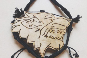 Значки ручной работы из дерева