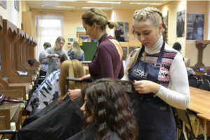 Где быстро приобрести доходную профессию?