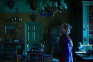 Переозвучивание трейлера Алиса в Зазеркалье