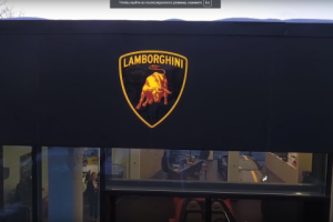 ролик для салона Lamborghini