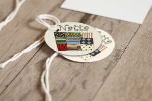 Логотип для дизайнера одежды в стиле patchwork