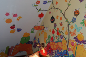 Художественная роспись стен в детской комнате