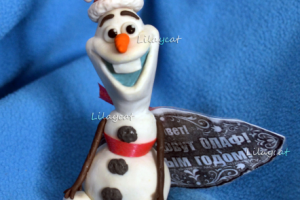 Новогодние Олафы из сказки Холодное сердце из полимерной глины