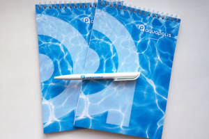 Блокноты и ручки