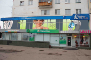 макет наружного оформления витрины ювелирного магазина