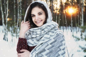 Девушка в лесу