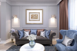 Холл частного дома