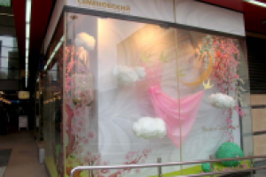 Витрина "Весна" ТРЦ "Семеновский" 2012 год