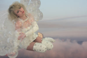 Фотосъемка (модели и фона), изолирование (обтравка), коллаж.