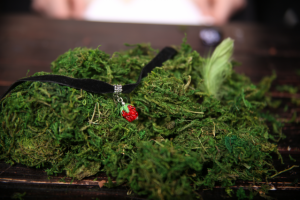 чокер стекло