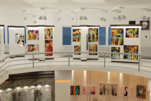 Стенды для выставки картин