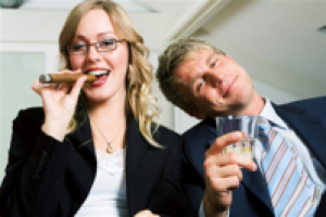 Почему пьяному мужчине нравятся все женщины?