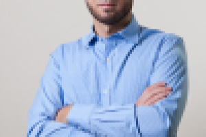 Корпоративный портрет в офисе для компании Форпостоценка