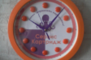 Часы в фирменном стиле