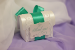 Бонбоньерка-сундучок