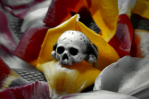 Кольцо-череп из самозатвердевающей глины