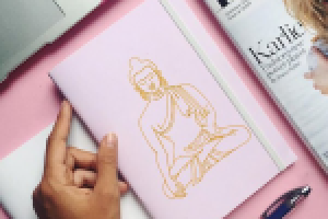 скетчбуки ручной работы с иллюстрациями на обложке