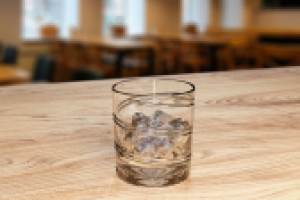 Хрустальный стакан