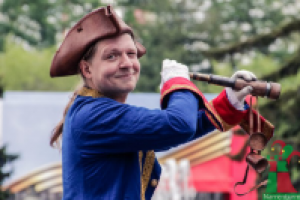 Пират на празднике