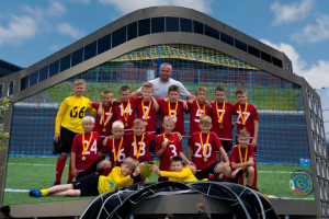 Анимационный ролик с Днем рождения! Слайд-шоу 3D.