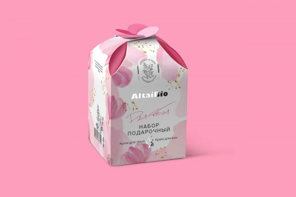 Дизайн упаковки подарочного набора косметики.