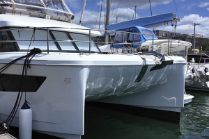Fountaine Pajot MY6 - синтетический тик