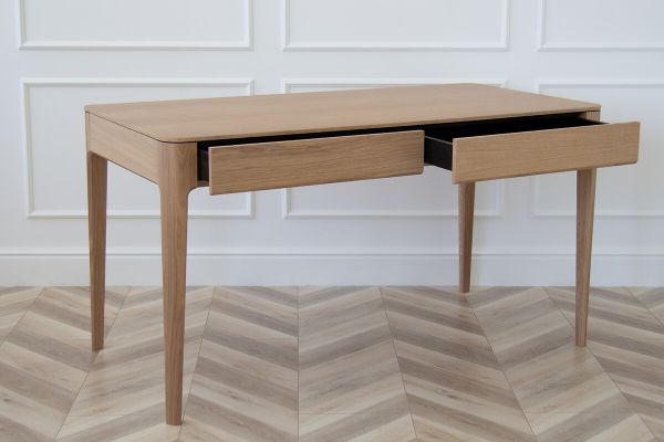 Письменный стол