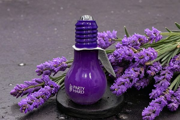 Оформление креативного арта для Instagram-магазина парфюмерии