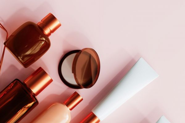 Скупили весь трафик и заняли ТОП-1 ниши для сети парфюмерии