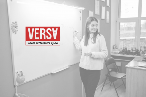 Логотип для школы английского языка в Москве