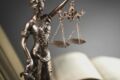 Составлю заявления в суд по гражданским делам.