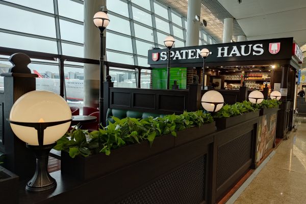 Международный аэропорт «Шереметьево» Терминал D Пивной Бар "SPATEN HAUS"