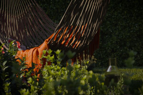 52_outdoor_closeup_v011.png