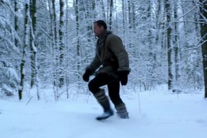 Hailuo_Video_Мы видим мужчину европейской в_399710904452194305 -