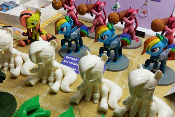 3D Моделирование персонажей мультсериала My little pony для выставки