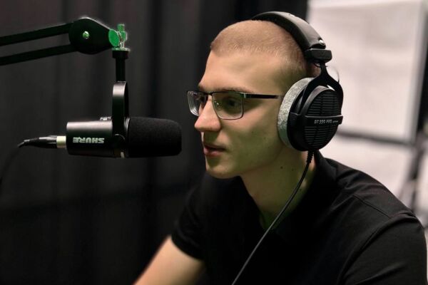Диктор - озвучивание разных форматов и проектов