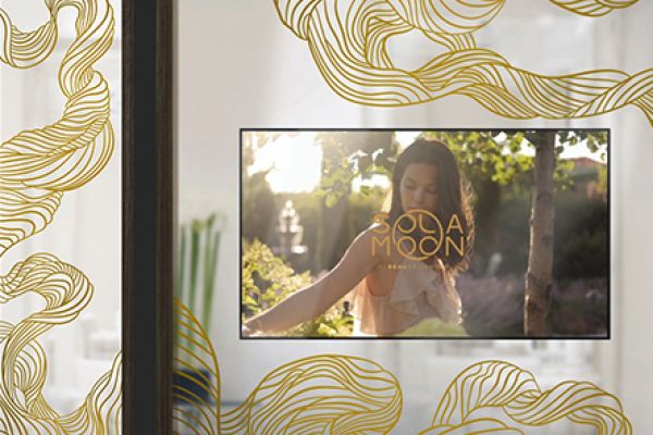 Салон красоты "SOLAMOON". Дизайн витрин. Иллюстрации