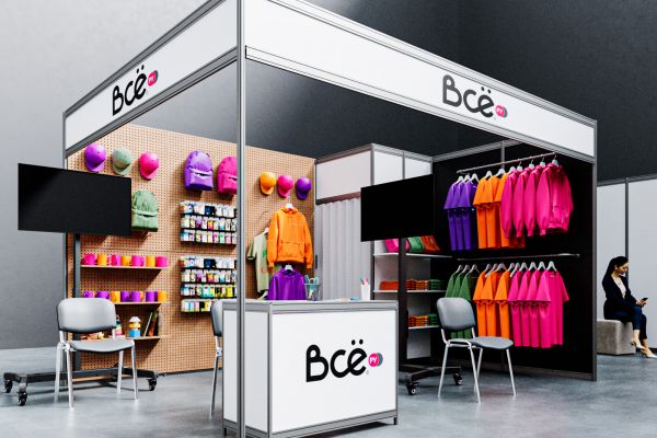 Дизайн стендов: "Национальные проекты России" и "Все майки".