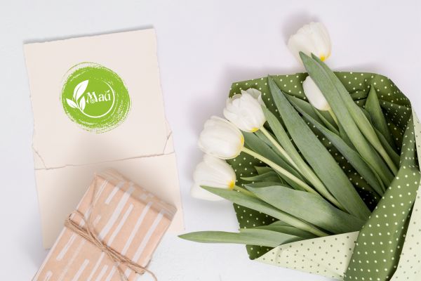 Логотип для магазина цветов "Май"