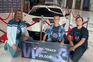 Как мы победили в хакатоне по ИИ в Абу-Даби — “Yalla Compass AI Hackathon”