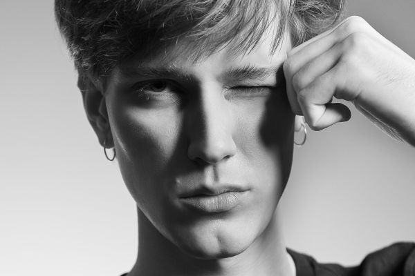 Модельные тесты. Модель: Саша. Модельное агенство: SELECT