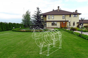 Простая скульптура МАФ "Баран" из проволоки.