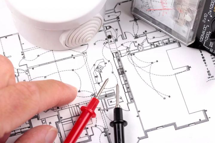 Проектировщик ЭОМ