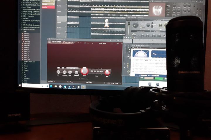 Написание саундтрека или музыки